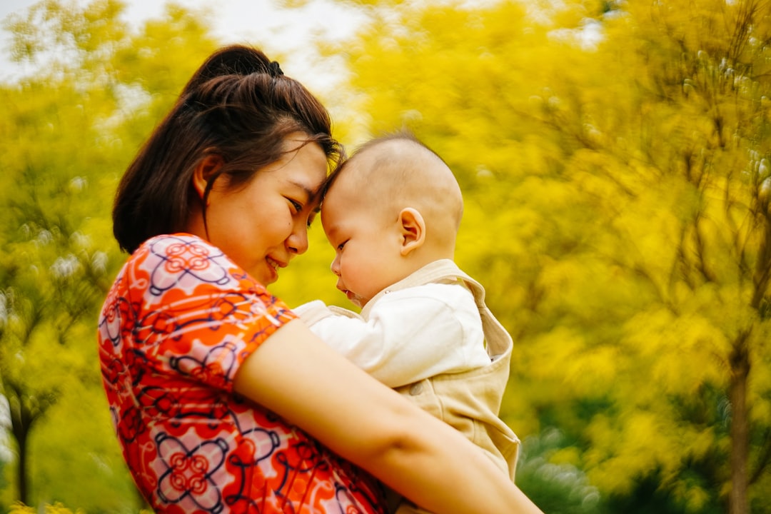 那个做母婴用品的老板，把广告费砍了一半，转化却翻了倍