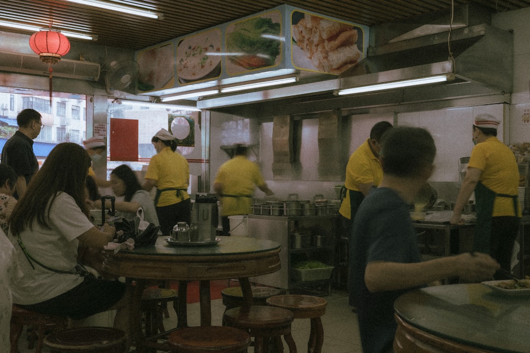 餐饮老板，你的店可能正在被AI“隐形下架”